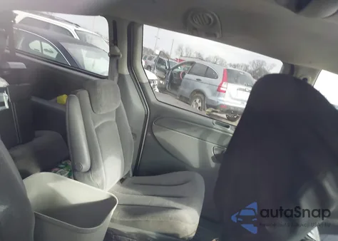 2005 Chrysler Town & Country Lx z USA, uszkodzony, nr VIN 2C8GP44R95R436089